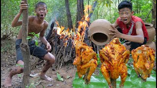 Big chicken,cooking in clay pot recipes | Primitive technology