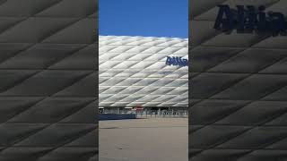 Allianz Arena stadion kandang Bayern Munchen yg bentuknya unik+bisa menyala #shorts #allianzarena