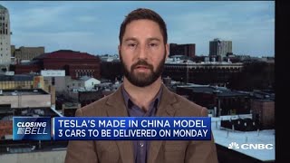 Tesla is pushing outside the U.S. market: Motor Trend editor