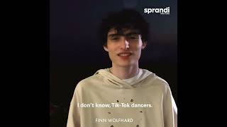 Finn Wolfhard‘s quick Q&A with Sprandi