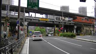 00298　大阪環状線福島駅高架下の梅田貨物線の踏切