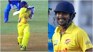 Chennai Rhinos Captain Vishnu Vishal Enjoys Hitting Powerful Shots Against Mumbai Heroes