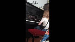 my little Friend plays Piano