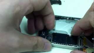 Disassemble iPhone 4's mainboard \u0026 rear cam 拆解iPhone 4之主板及後鏡頭