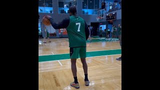 Jaylen Brown gets roasted for struggling to dribble with left hand at Celtics training camp