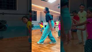 CHAKKARAMAVINTE | REYEAH | HAPPY KIDS EXPRESS | MMM DANCE FAM #shorts