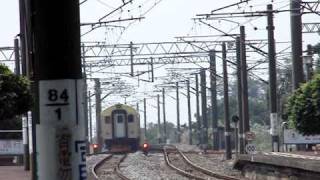 EMU100 1121次 電聯車式自強號 富岡站 通過