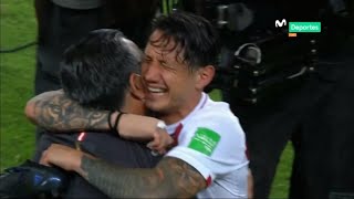 La celebración de los jugadores de la selección peruana tras el pitazo final ante Paraguay
