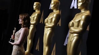 Backstage cellphone ban at Oscars after massive blunder