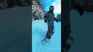 Snowboarding in a powdery 🌨️❄️ slopes 🏂 at Nanae Ski Resort in Hokkaido 🇯🇵 #hokkaido #winter