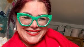 Glasses as Jewerly. Guys make passes at girls in glasses!!!🤓