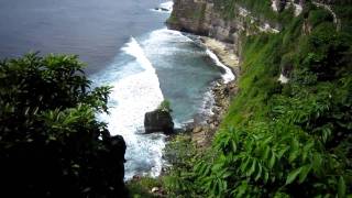 Temple at Uluwatu: Ocean waves from Pura Luhur - Bali, Indonesia