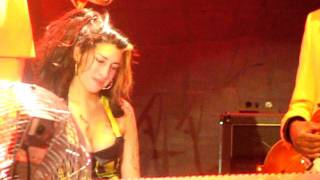 Amy Winehouse horny live@Belgrade 2011-06-18