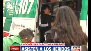 C5N - TRÁNSITO: CHOCARON UN COLECTIVO Y UN TAXI