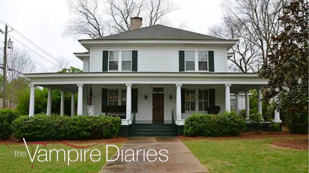 The Vampire Diaries Gilbert House Rainy Day Ambience Youtube