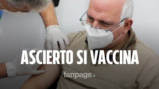 Covid, il Dottor Ascierto si vaccina e lancia un appello: "Fatelo tutti, sarà la svolta"