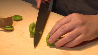 Chef David Utterback of Yoshitomo cooks Crudo