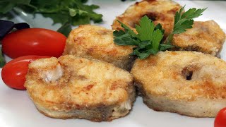 Как вкусно пожарить рыбу. Жареная навага на сковороде в муке. Жареная рыба