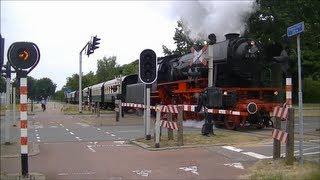 Spoorwegovergang Apeldoorn // Dutch railroad crossing