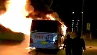 Un bus s'enflamme en Chine