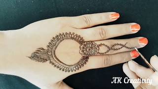 New stylish and elegant finger mehndi design || middle finger mehndi design || DIY Henna