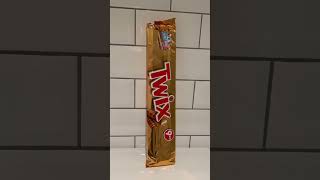 Giant TWIX 🍭 Do you like candy or prefer chocolate? #shorts I love sweets