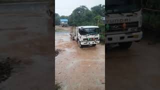 HYUNDAI 9.5 TON in ឡានដឹកទំនិញ-ព្រៃវែង