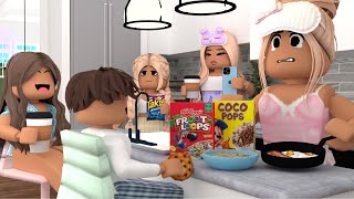 OUR FAMILY ROUTINE AS A NEWLY SINGLE MOM! *THE KIDS MISS THEIR DAD* VOICE Roblox