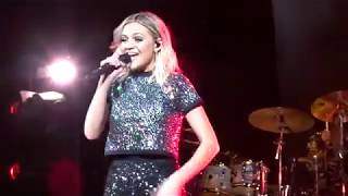 Kelsea Ballerini - This Feeling (Live in Dallas, TX at American Airlines Center
