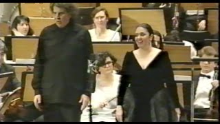 Markella Hatziano sings Symphony Nr. 3 by Mikis Theodorakis