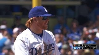 SF@LAD: Turner starts a double play in the 4th