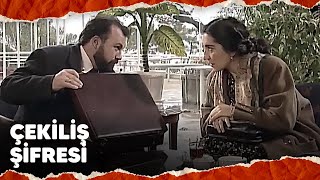 Safiye ve Goncagül'ün Gizli Buluşması - Sıdıka