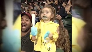 Adorable 3-Year-Old Girl Has Over-The-Top Reactions To Cotton Candy at MLB Game