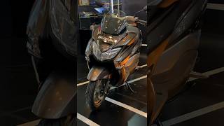 Penampakan Dari Deket Suzuki Burgman Street 125 Ex Metallic Bronze