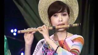 Ha Thu Lan dieu que huong