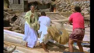 Aaradhana: Chiranjeevi saves Radhika, fights with goons!
