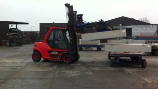 Betonplaten kantelen met de vacuum lifter van Van Harten Machinebouw