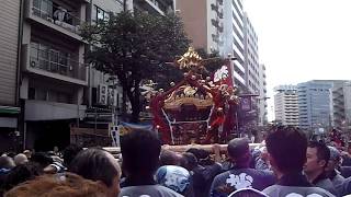 富岡八幡宮例大祭　神輿連合渡御（水かけ祭り・深川八幡祭）2017年8月13日 Part.5 越中島の神輿が富岡八幡宮前で差す