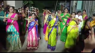 Shivude devudani nenante kolaatam dance