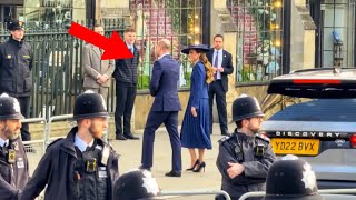 Adored Royals: Prince William and Princess Catherine Make a Regal Arrival at Westminster Abbey 💙