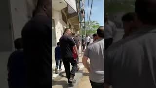 💔💔A Palestinian child running after the bodies of his father and brother