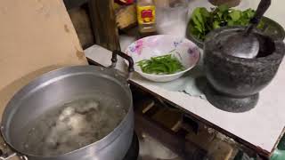 แกงเห็ดระโงกใบชะมวง ( ส้มโมง )