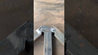 Technique for cutting joints of canopy trusses that not everyone knows