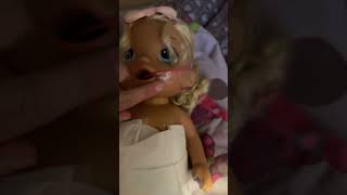 On la retire ( elle pique une grise)🤬🤬🤬 #comedy #funny #song #baby #doll #toys #cute