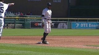 CWS@DET: Davis legs out a triple in the 4th inning