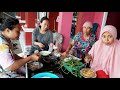 Pagi ini  bibi enon mamah ziyad teh dede beda menu makan ada apa?