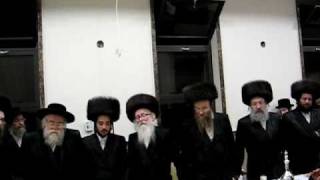 Toldos Aharon Rebbe at Serdahel Shave Bruchos Cheshven 5771