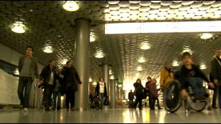 Barrierefrei durch den Airport - Auch mit Handicap einfach und sicher in den Urlaub starten