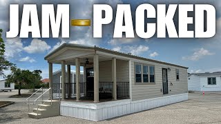 A small(tiny house) single wide w/ some BIG features! Mobile Home Tour