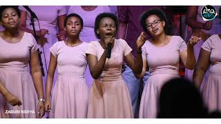 HOLY NATION Choir YARIRIMBYE INDIRIMBO ZISUBIZA ABANTU MU BIHE BYA KERA  KWIHANGANA BIRANGA !!!